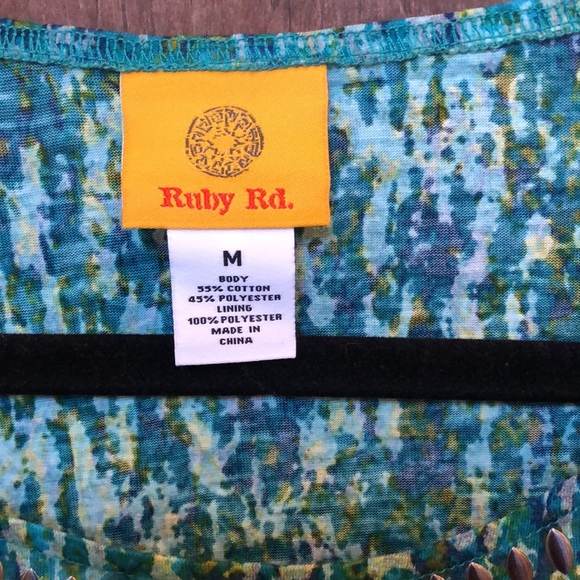 Ruby Rd. Blouse 👚 - Medium - Picture 2 of 9